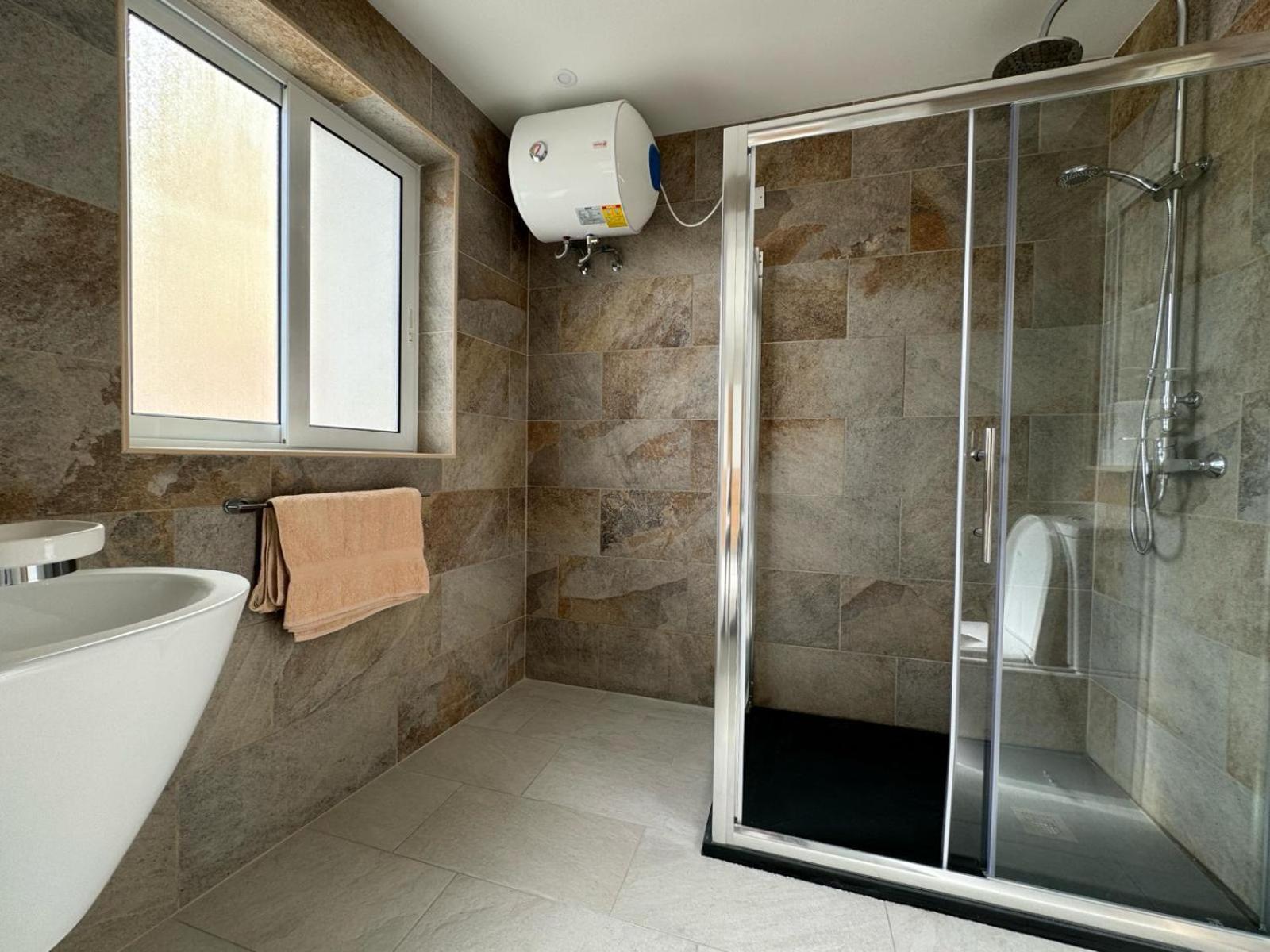 Luxury & Modern Two Bedroom Marsaskala Apartment Exterior foto